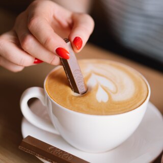 Blog Landing Page_Slider_Is there a right way to eat a kitkat