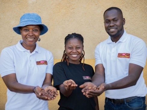 Our ambition behind sustainably sourced cocoa Our ambition behind sustainably sourced cocoa